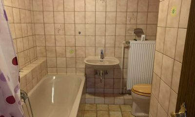 Vollbad mit WC im Obergeschoss (Wohnung, Hage-Blandorf-Wichte)