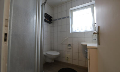 Duschbad im Erdgeschoss (Einfamilienhaus, Leezdorf)